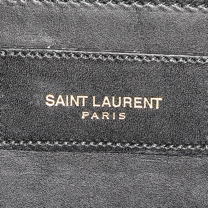 Bolsito de mano Saint Laurent en cuero negro - Detail D3