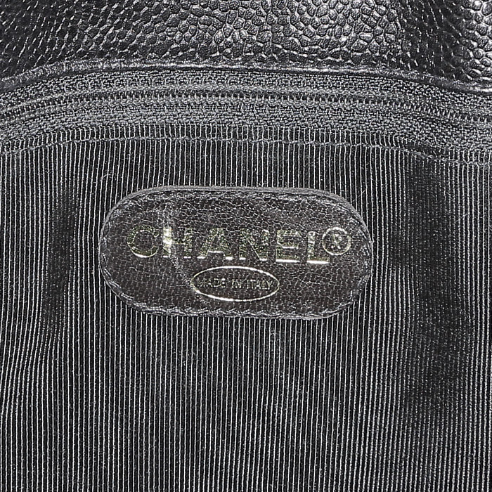Bolso de shopping Chanel en cuero negro - Detail D3