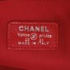 Bolsito de mano Chanel  Editions Limitées en lona acolchada negra y cuero liso negro - Detail D2 thumbnail