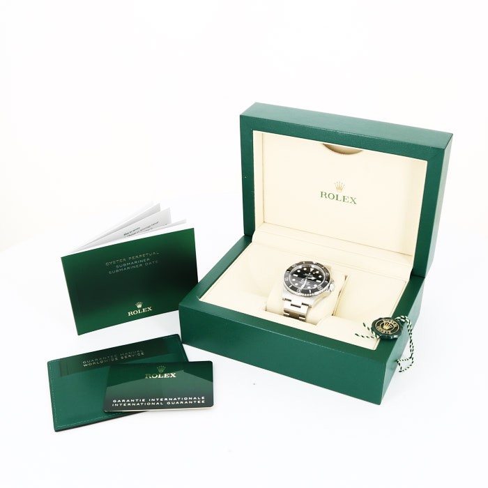 Rolex Submariner watch in stainless steel Ref:  124060 Circa  2021 - Detail D2