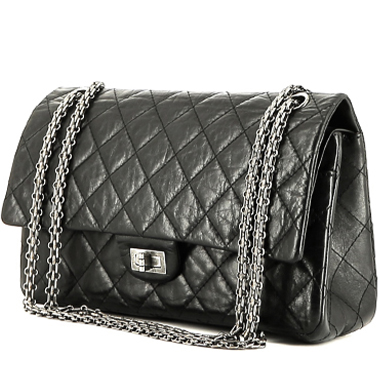 Chanel  Chanel 2.55 handbag  in black quilted leather