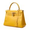 Hermès  Kelly 28 cm handbag  in Jaune d'Or Courchevel leather - Detail D2 thumbnail