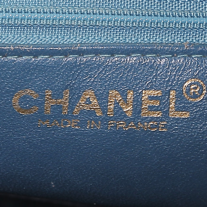 Borsa Chanel  Medaillon in pelle martellata e trapuntata blu - Detail D3