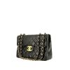 Chanel  Timeless Maxi Jumbo shoulder bag  in black quilted leather - 00pp thumbnail