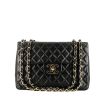 Chanel  Vintage shoulder bag  in black quilted leather - 360 thumbnail