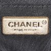 Bolso de mano Chanel  Editions Limitées en cuero acolchado con motivos de espigas negro - Detail D4 thumbnail