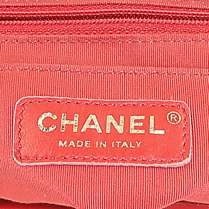 Chanel backpack in red quilted leather - Detail D4