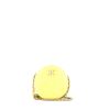 Bolso joya Chanel Round on Earth en cuero acolchado amarillo - 360 thumbnail