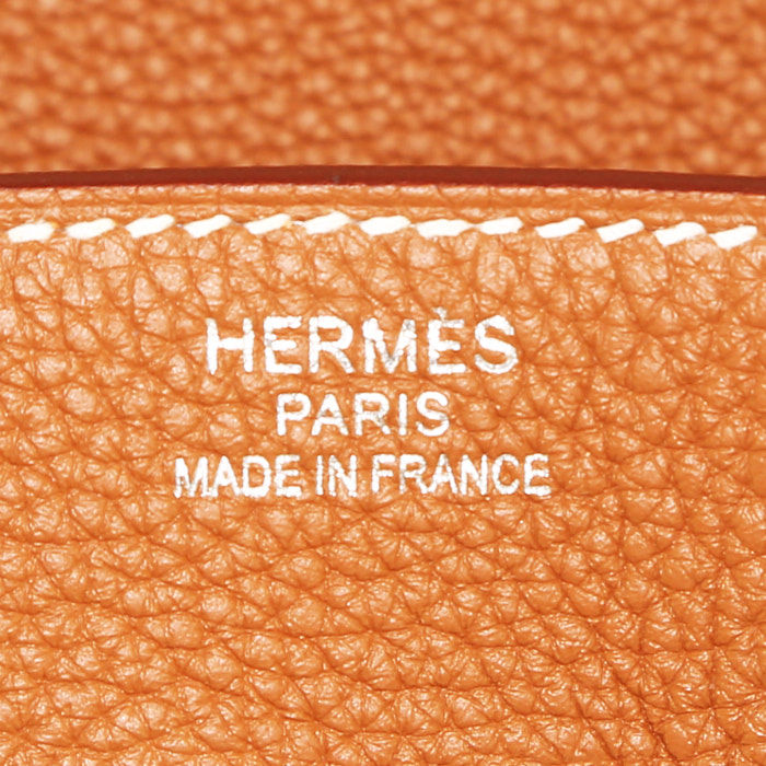 Bolso de mano Hermès Birkin 35 cm en cuero togo color oro - Detail D3