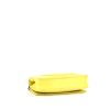 Bolso/bolsito Chanel Wallet on Chain en cuero acolchado amarillo - Detail D4 thumbnail