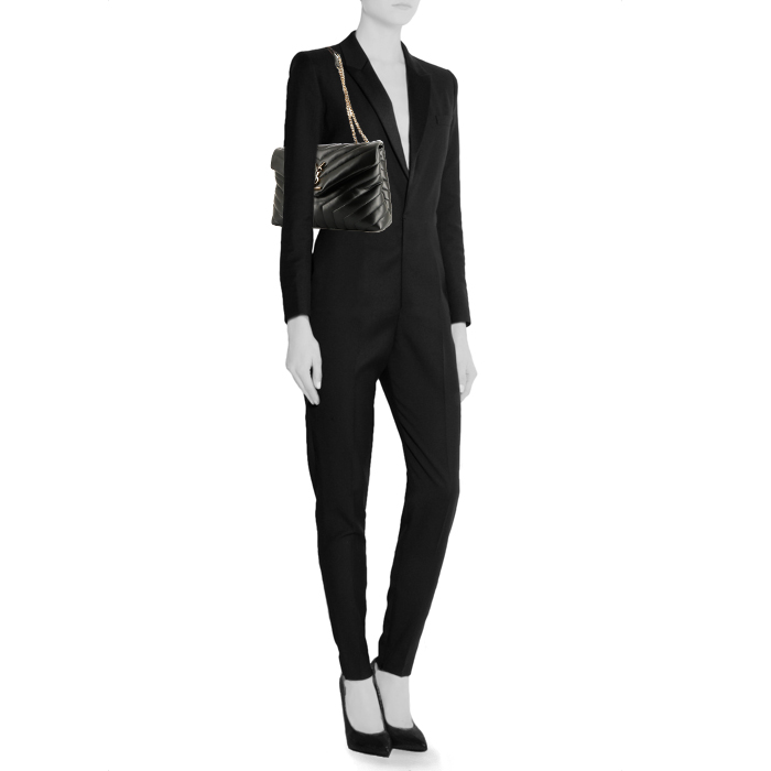 Sac bandoulière Saint Laurent Loulou moyen modèle en cuir matelassé chevrons noir - Detail D1