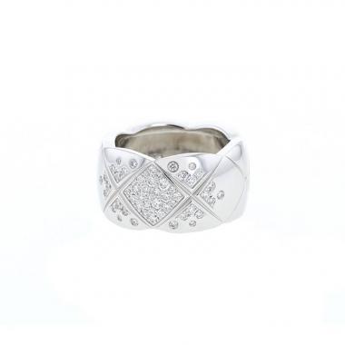 Sortija Chanel Coco Crush en oro blanco y diamantes Sortija Chanel Coco Crush en oro blanco y diamantes