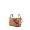 Hermès Lindy mini  shoulder bag  in gold togo leather - 00pp thumbnail