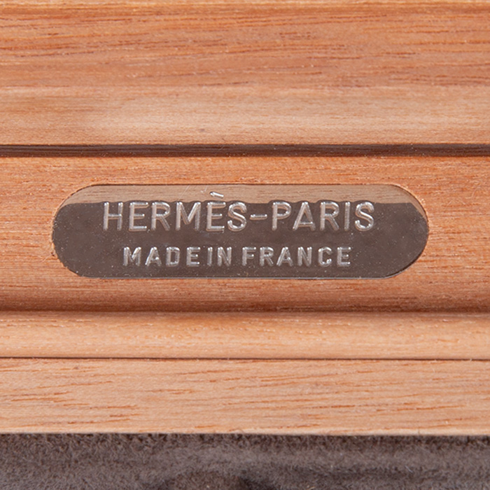 Hermès, Boîte à bijoux, en bois, cuir et cuir velour, signée, de 2017