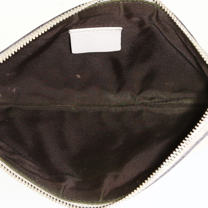 Gucci  pouch  in beige monogram leather - Detail D2