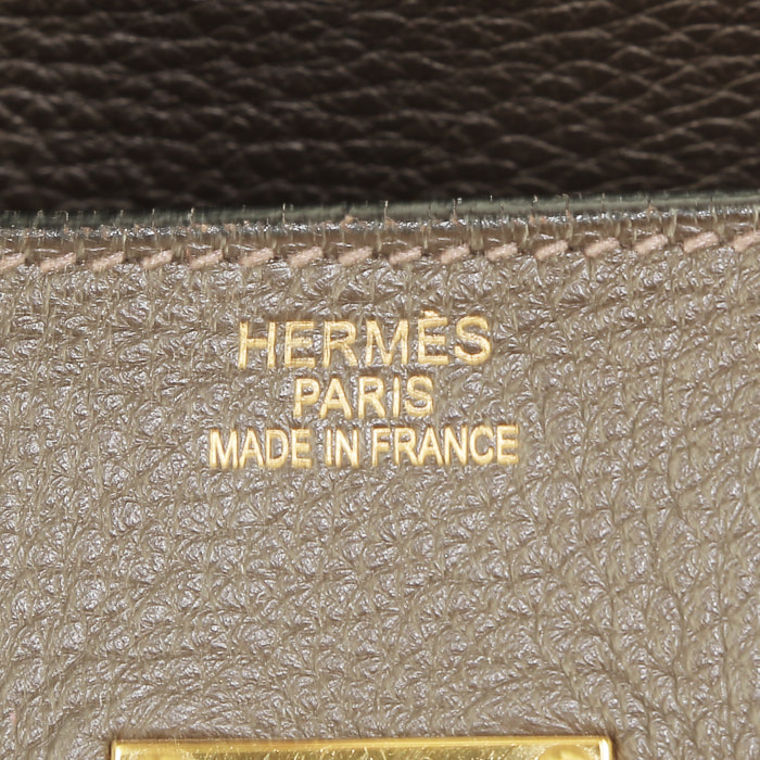 Sac porté épaule ou main Hermès  Birkin Shoulder en cuir togo marron-chocolat - Detail D3