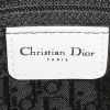 Sac à main Dior Lady Dior moyen modèle en cuir verni blanc - Detail D4 thumbnail