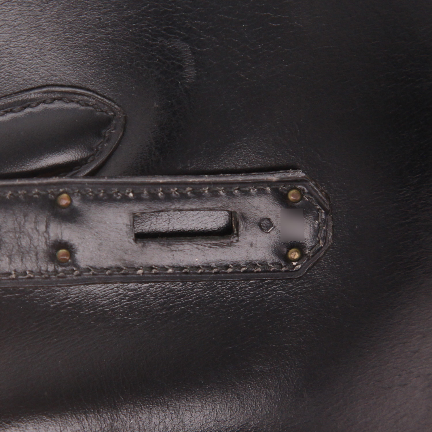 Bolso de mano Hermès  Kelly 35 cm en cuero box negro - Detail D4