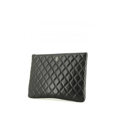 Chanel Pochette en cuir matelassé noir