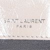 Bolso bandolera Saint Laurent Niki en cuero acolchado con motivos de espigas beige - Detail D4 thumbnail