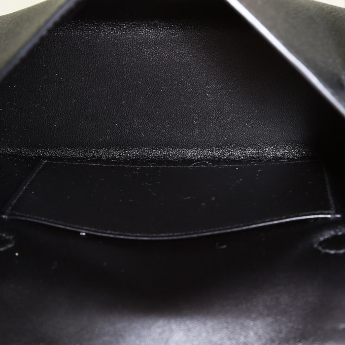 Sac bandoulière Hermès  Kelly 20 cm en cuir epsom noir - Detail D3