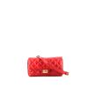 Bolsito-cinturón Chanel  en cuero acolchado rojo - 360 thumbnail