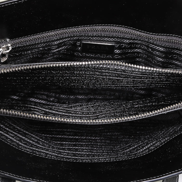 Bolso Cabás Prada  Carolyn en charol negro - Detail D2