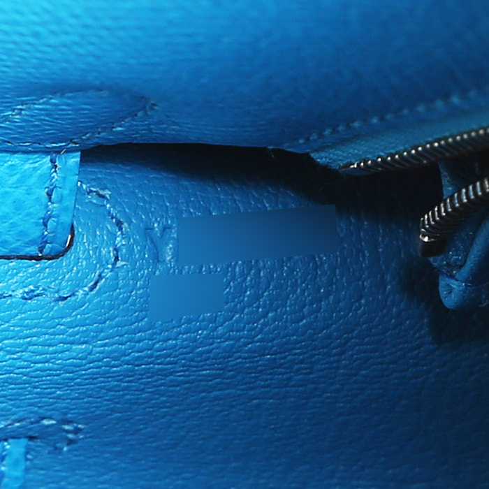 Hermès  Kelly 25 cm handbag  in Frida blue epsom leather - Detail D5