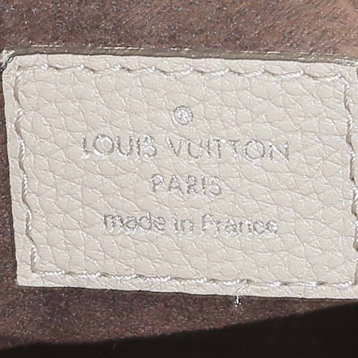 Borsa a tracolla Louis Vuitton Babylone in pelle monogram beige - Detail D4