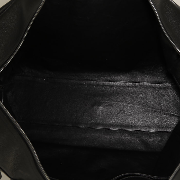 Sac de voyage Chanel Cambon en cuir matelassé noir - Detail D2