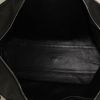 Bolsa de viaje Chanel Cambon en cuero acolchado negro - Detail D2 thumbnail