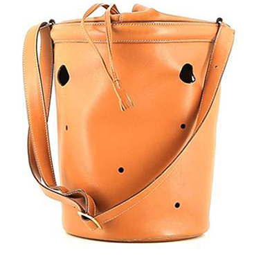 Bolso bandolera Hermès  Mangeoire en cuero box color oro