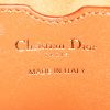 Bolso bandolera Dior  Bobby modelo mediano  en cuero color oro - Detail D3 thumbnail