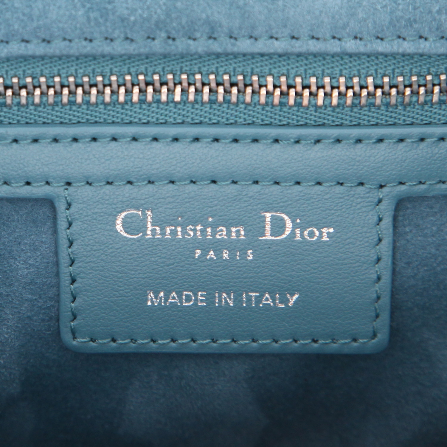 Dior Caro small model  shoulder bag  in blue leather - Detail D2