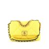 Borsa a tracolla Chanel 19 in tweed giallo - 360 thumbnail