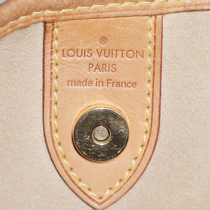 Sac à main Louis Vuitton Galliera en toile monogram marron et cuir naturel - Detail D3