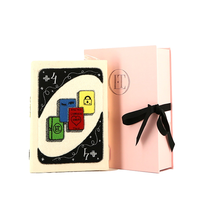 Olympia Le-Tan Uno l'Arrache Coeur shoulder bag  in white canvas n°01/77 - Detail D2