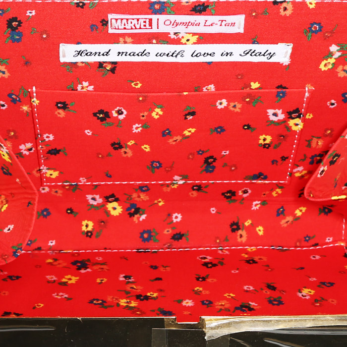 Bolso bandolera Olympia Le-Tan Marvel Ain't she sweet ? en lona negra n°21/32 - Detail D4