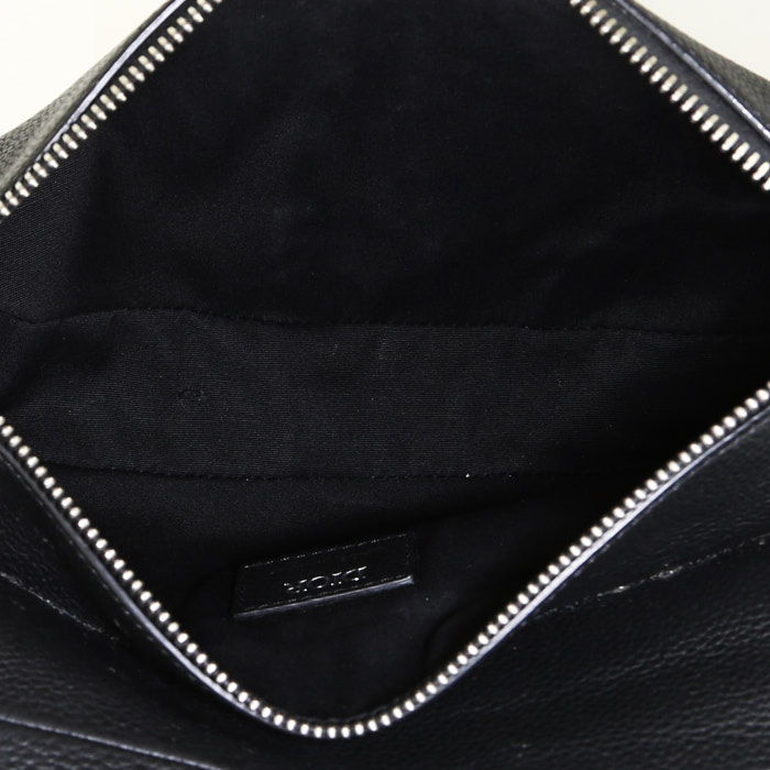 Dior  Saddle shoulder bag  in black grained leather - Detail D2