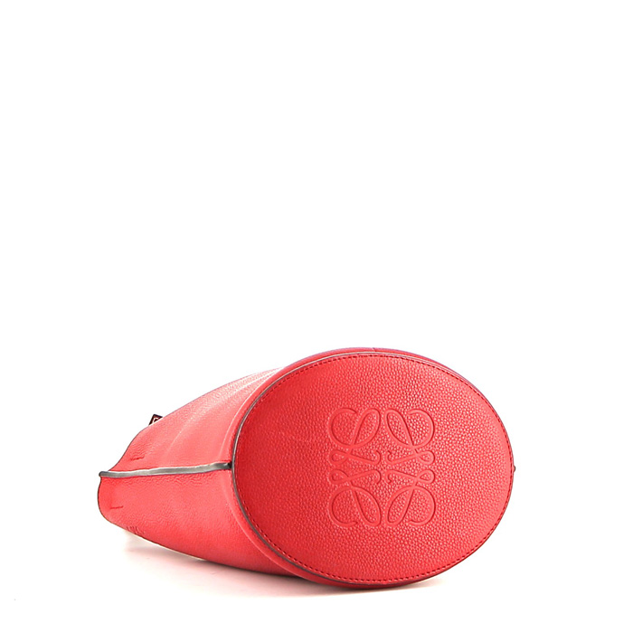 Loewe Gate bag  in red grained leather - Detail D4