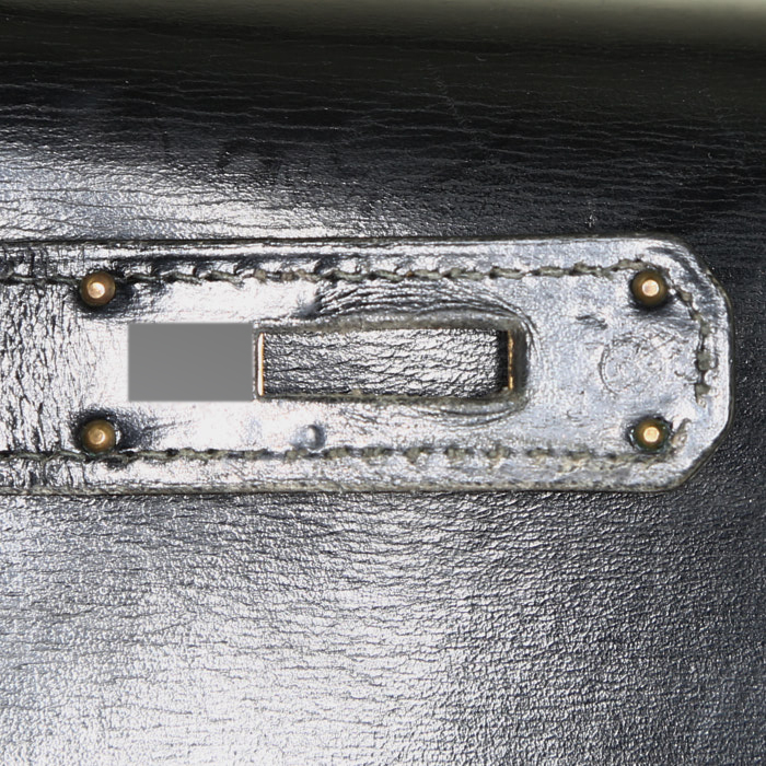 Bolso de mano Hermès  Kelly 28 cm en cuero box negro - Detail D5