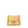 Sac bandoulière Chanel  Timeless Petit en Huile matelassé beige - 360 thumbnail