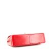 Sac bandoulière Chanel  Timeless Jumbo en cuir matelassé rouge - Detail D5 thumbnail