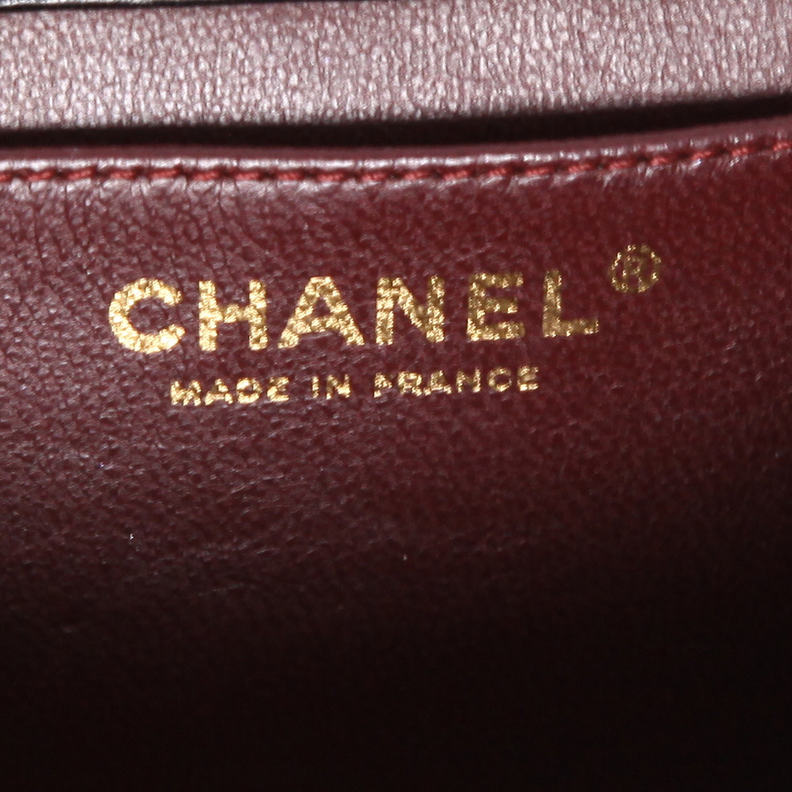 Sac porté épaule ou main Chanel  Mademoiselle en cuir matelassé noir - Detail D9