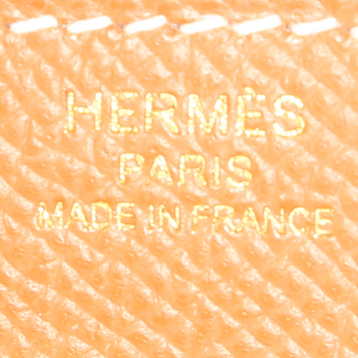 Bolso de mano Hermès  Birkin 25 cm en cuero epsom color oro - Detail D3