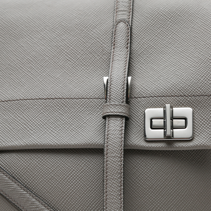 Borsa Prada  in pelle grigia - Detail D1