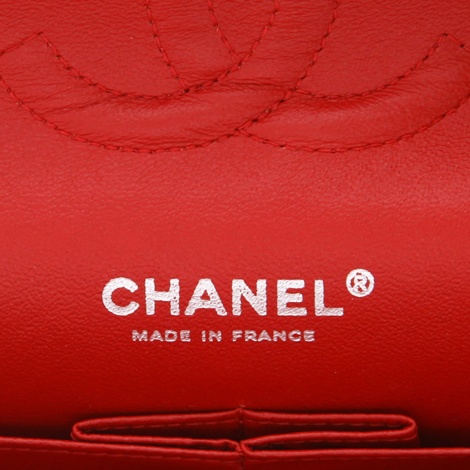 Sac à main Chanel  Timeless Classic en cuir matelassé rouge - Detail D2