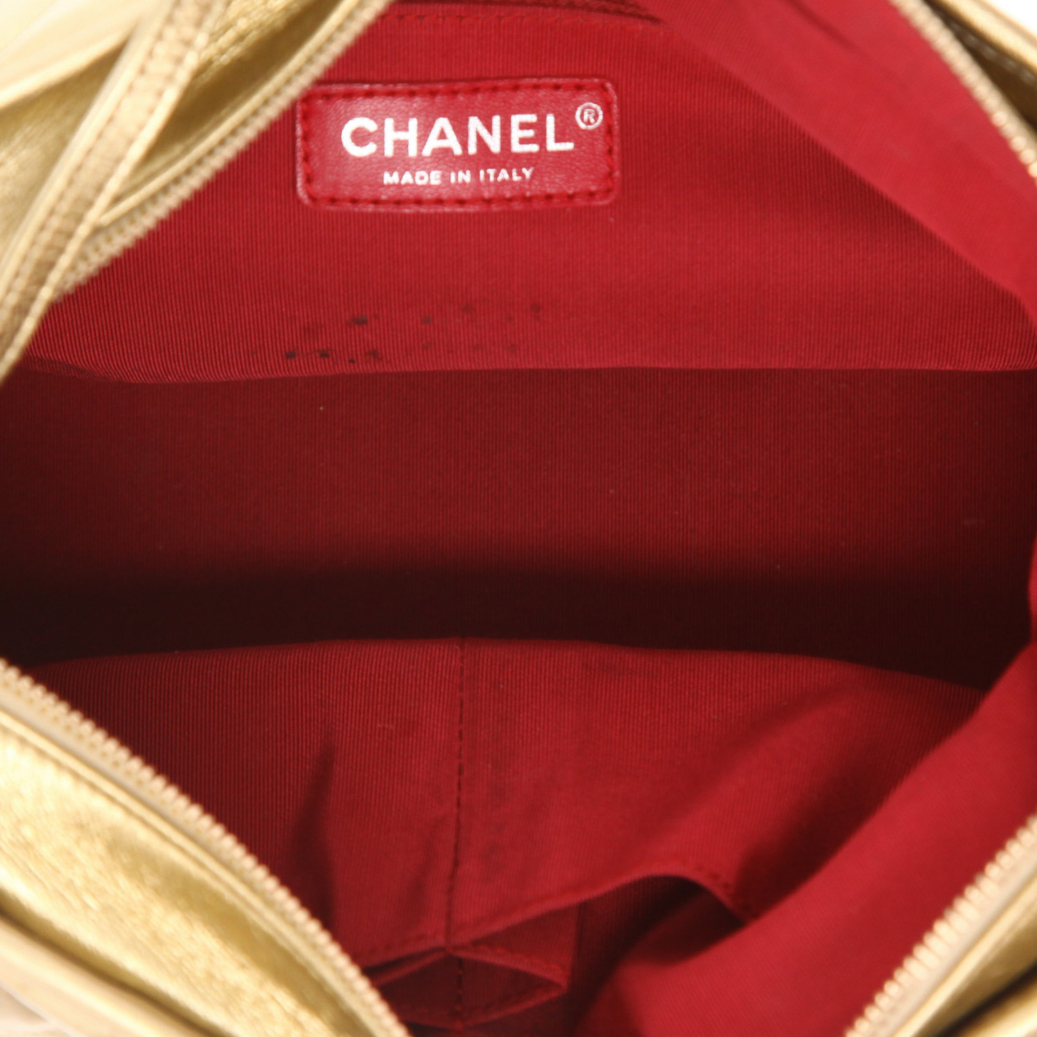 Borsa a tracolla Chanel  Gabrielle  modello medio  in pelle trapuntata dorata - Detail D3