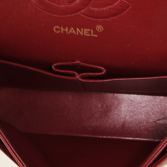 Chanel  Timeless Classic handbag  in red quilted leather - Detail D3