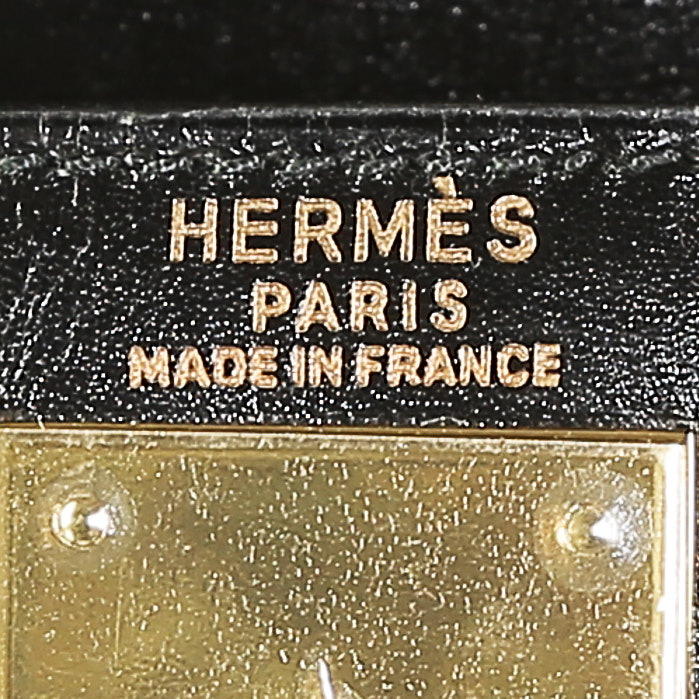Hermès  Kelly 28 cm handbag  in black box leather - Detail D4